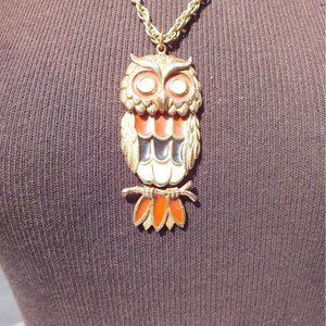 Owl Necklace Pendant With Yellow Eyes on 24 Inch Gold Tone Alloy Chain